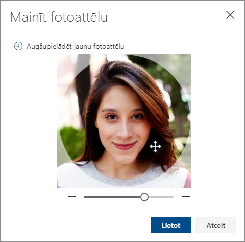 Pielāgojiet fotoattēlu un atlasiet Lietot