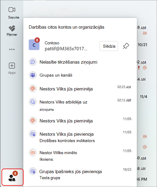 Ekrānuzņēmums, kurā redzamas Teams darbības vairākos kontos un organizācijās.
