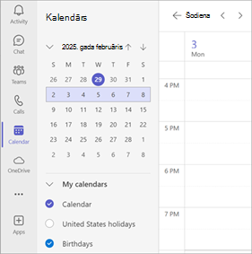 Ekrānuzņēmums, kurā redzami vairāki Teams kalendārā atlasīti vairāki kalendāri.
