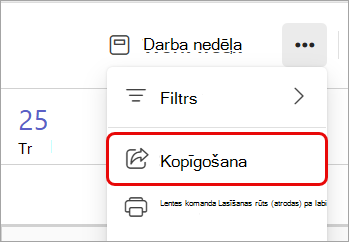 Ekrānuzņēmums, kurā Teams kalendārā izcelta opcija Kopīgot.