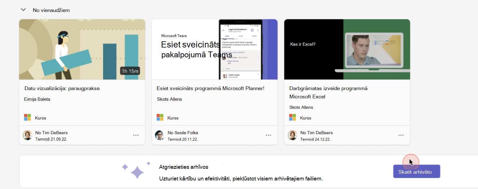 Ekrānuzņēmums ar lapas Iesakām jums kājenes reklāmkarogu ar opciju skatīt arhivētos kursus