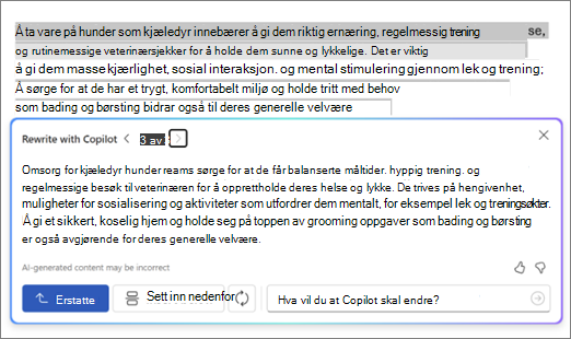 Skjermbilde av Copilot i Word med omskriving av tekstforslag og alternativer