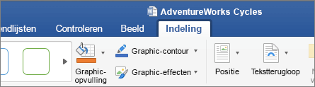 Wanneer een SVG-afbeelding is geselecteerd, wordt het tabblad Grafische opmaak op het lint ingeschakeld