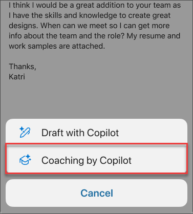 Menuoptie voor Coaching door Copilot in Outlook voor mobiel