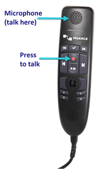 PowerMic met pijl die wijst naar het microfoongebied (hier praten) en pijl die wijst om op de knop te drukken om te praten.