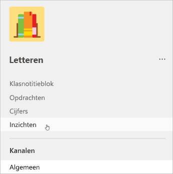 Schermopname van linkernavigatie in Teams, een lijst met klasnotitieblok, opdrachten, cijfers en vervolgens inzichten.