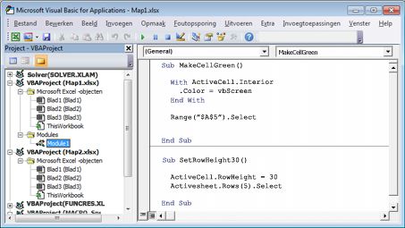 Een module die twee macro's bevat die zijn opgeslagen in Module1 van Map1