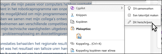 Bepaalde tekst geselecteerd in OneNote. Het contextmenu wordt weergegeven, waarbij Copilot is geselecteerd en Dit opnieuw schrijven is geselecteerd in het submenu.