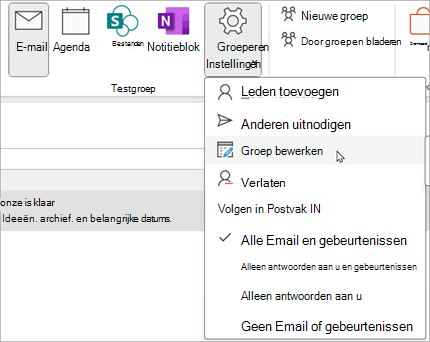 Selecteer op het lint Groepsinstellingen > Groep bewerken