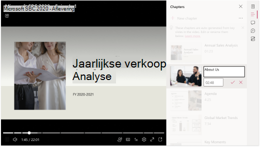 Er is een video geopend in een browser. Rechts van de video zijn tekstvelden gemarkeerd om aan te geven dat een gebruiker hierop kan klikken om de titel en beschrijving van een hoofdstuk te bewerken.