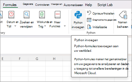 Ga naar Formules en selecteer vervolgens Python invoegen.