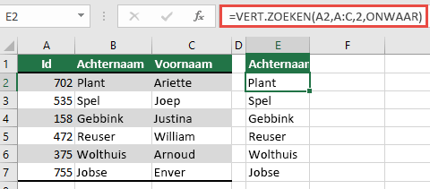 Gebruik de traditionele VERT.ZOEKEN met één lookup_value verwijzing: =VERT.ZOEKEN(A2;A:C;32;ONWAAR). Deze formule retourneert geen dynamische matrix, maar kan worden gebruikt met Excel-tabellen.