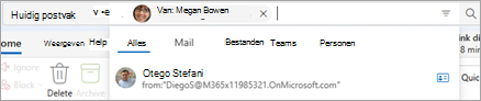 Typ tekst in de zoekbalk om zoekbereiksuggesties weer te geven, zoals Alle, Mail, Files, Teams en People.