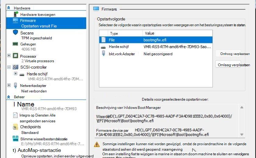 Een schermopname van de instellingen van een virtuele machine (VM) van Hyper-V, met de sectie Firmware gemarkeerd, met de oorspronkelijke opstartvolgorde.