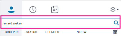 Wanneer het zoekvak van Skype voor Bedrijven leeg is, zijn Groepen, Status, Relaties en Nieuw de beschikbare tabbladen.
