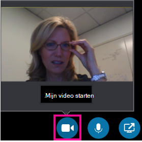 Klik op het videopictogram om de camera voor een videochat in Skype voor Bedrijven te starten.