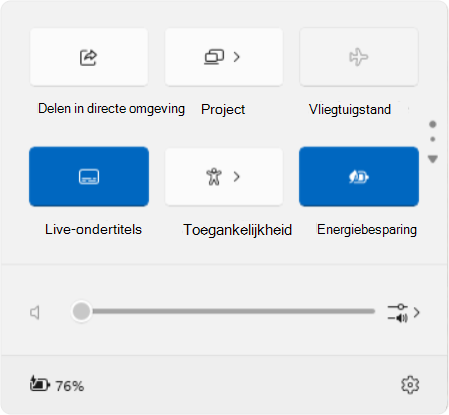 Schermopname van snelle instellingen met live-ondertitels en schuifelementen.