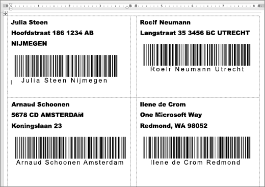 Opname van enkele etiketten met adres en barcodes