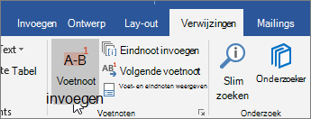 Kies Voetnoot invoegen op het tabblad Verwijzingen