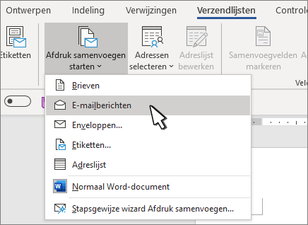 Afdruk samenvoegen starten met e-mailberichten geselecteerd