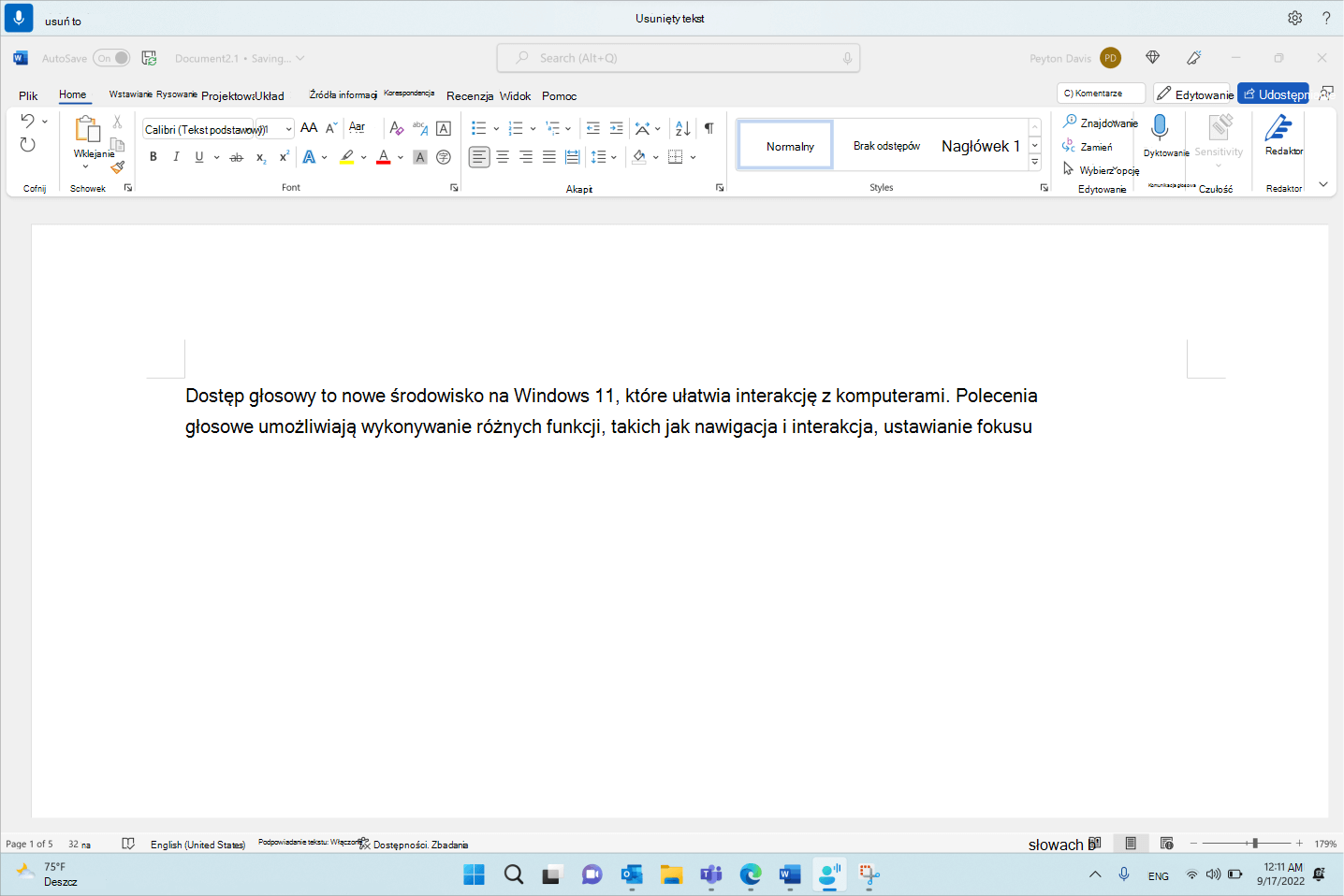 Word dokumencie z wyświetlonym poleceniem dostępu głosowego Usuń to.