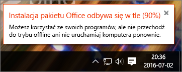 Okno dialogowe pokazuje, że instalacja pakietu Office zatrzymała się na etapie 90%