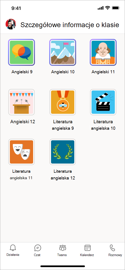 Zrzut ekranu przedstawiający aplikację Teams na urządzeniu przenośnym w aplikacji Szczegółowe informacje o klasie, wyświetlającą kafelki dla ośmiu zespołów zajęć.