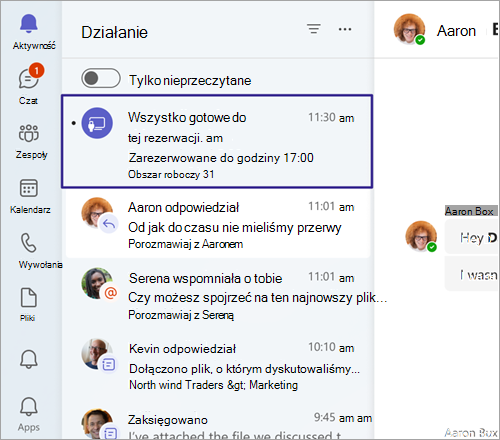 Zrzut ekranu przedstawiający potwierdzenie rezerwacji rezerwowego biurka w kanale aktywności aplikacji Teams po wtyczce.