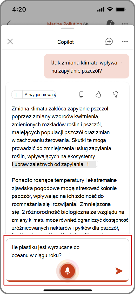 Zrzut ekranu funkcji Copilot w programie PowerPoint na urządzeniu z systemem iOS z podświetloną funkcją wprowadzania głosowego