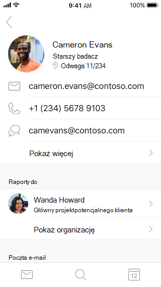 Przykładowe wizytówki przedstawiające informacje kontaktowe i informacje dodatkowe.