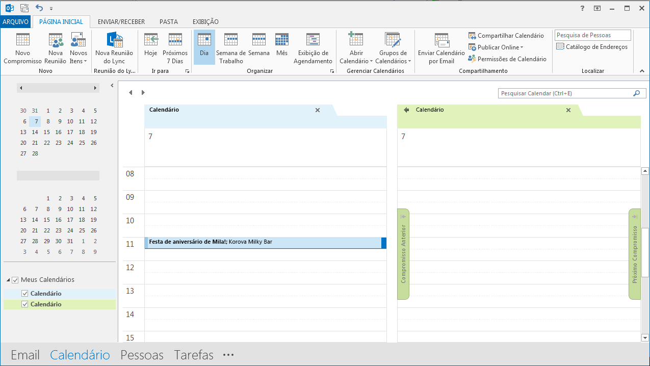 Os calendários são exibidos lado a lado no painel de leitura.