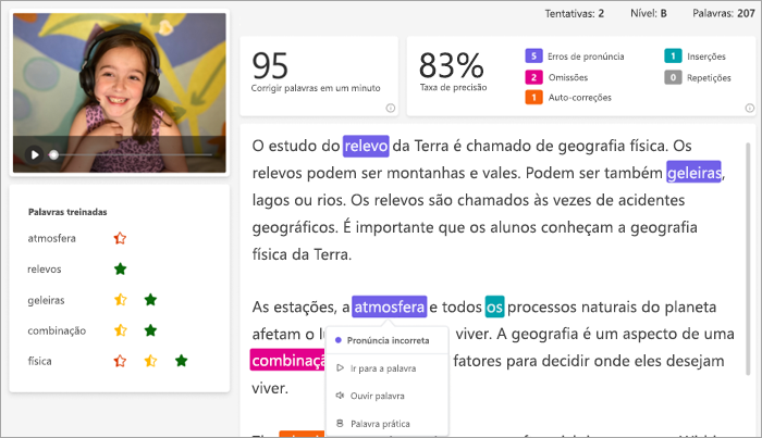 alunosaluna branca sorridente com fones de ouvido rosa é retratada no quadro de vídeo ao lado da passagem que ela leu. a passagem é marcada com erros codificados por cores.