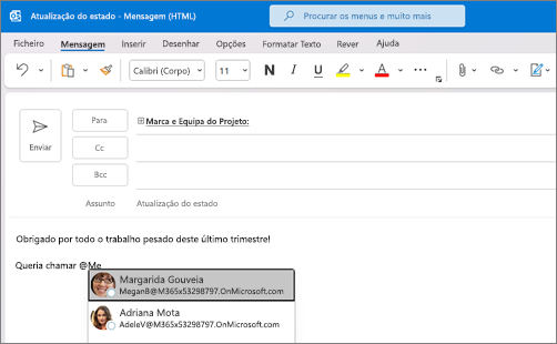 Adicione o símbolo @ e os primeiros carateres do nome de uma pessoa