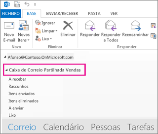 A caixa de correio partilhada é apresentada na Lista de Pastas no Outlook