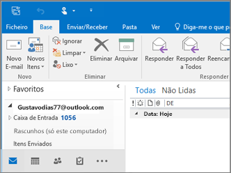 Uma imagem do aspeto quando tem uma conta Outlook.com no Outlook 2016.