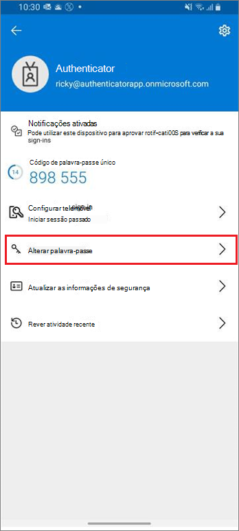 Home page da conta escolar ou profissional a mostrar a ligação Alterar palavra-passe realçada