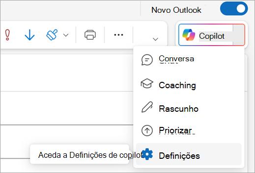 Mostra a opção Definições no menu Copilot no canto superior direito do Outlook.