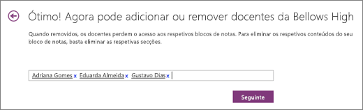Digite os nomes dos membros da equipe para adicioná-los ao Bloco de Anotações de Equipe.