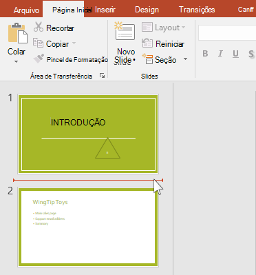 A linha horizontal vermelha indica onde os novos slides serão inseridos.