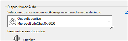 Uma captura de tela que mostra o menu suspenso de dispositivos de áudio na caixa de diálogo Configurações do Dispositivo de Áudio.