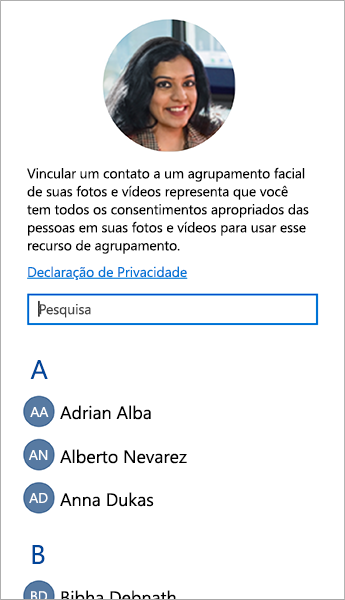 Captura de tela da lista que você pode usar para vincular contatos a agrupamentos faciais.