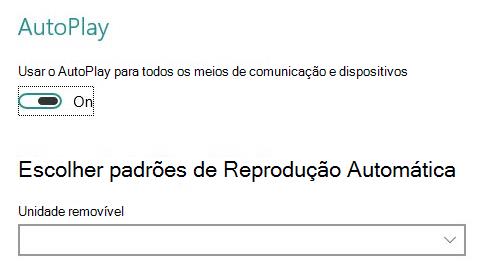 Configurações de Reprodução Automática com Reprodução Automática ativada e o menu padrão da unidade removível exibido