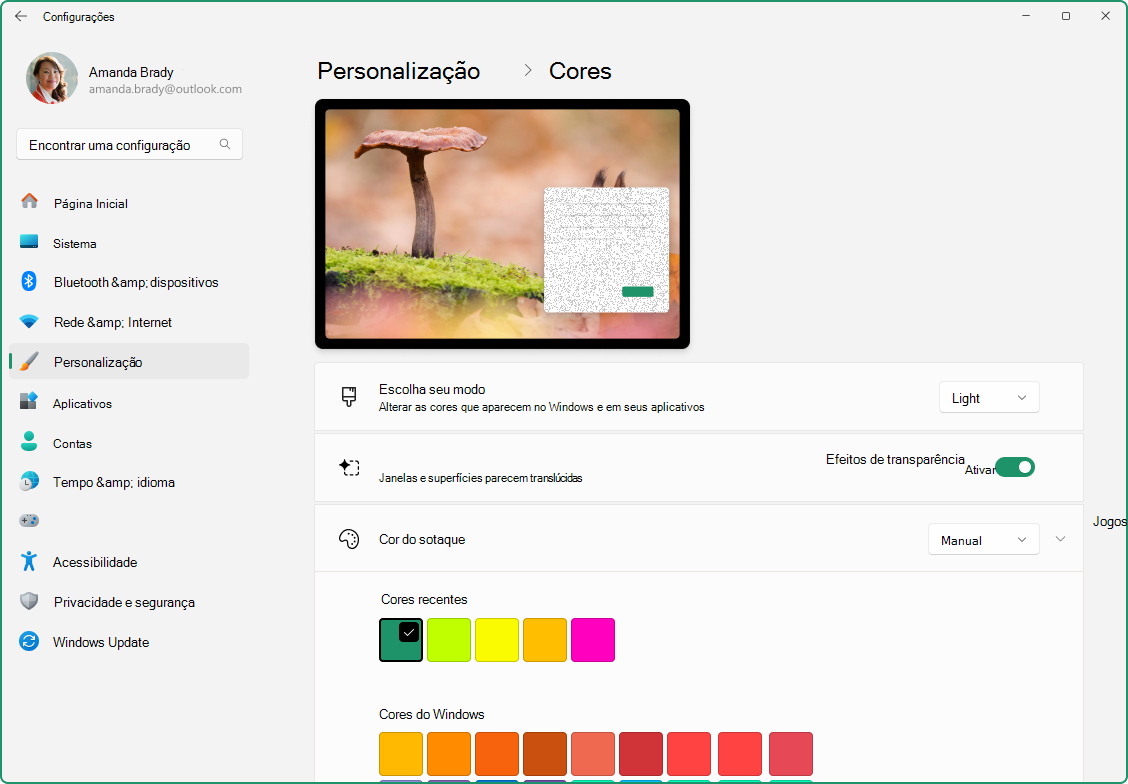 Captura de ecrã da aplicação Definições a mostrar a opção para personalizar as cores de destaque.