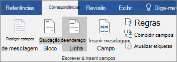 Como parte da Word mesclagem de email, na guia Mailings, no grupo Gravar & Inserir Campos, escolha Linha de Saudação.