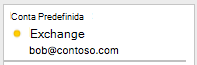 Mostra uma conta do Exchange no painel esquerdo do Outlook para Mac com um ícone de indicador laranja junto à mesma, sinalizando um problema de ligação.