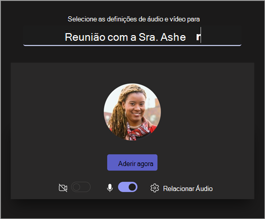 Captura de ecrã a mostrar o ecrã de abertura quando o educador inicia uma reunião no Microsoft Teams para Educação.