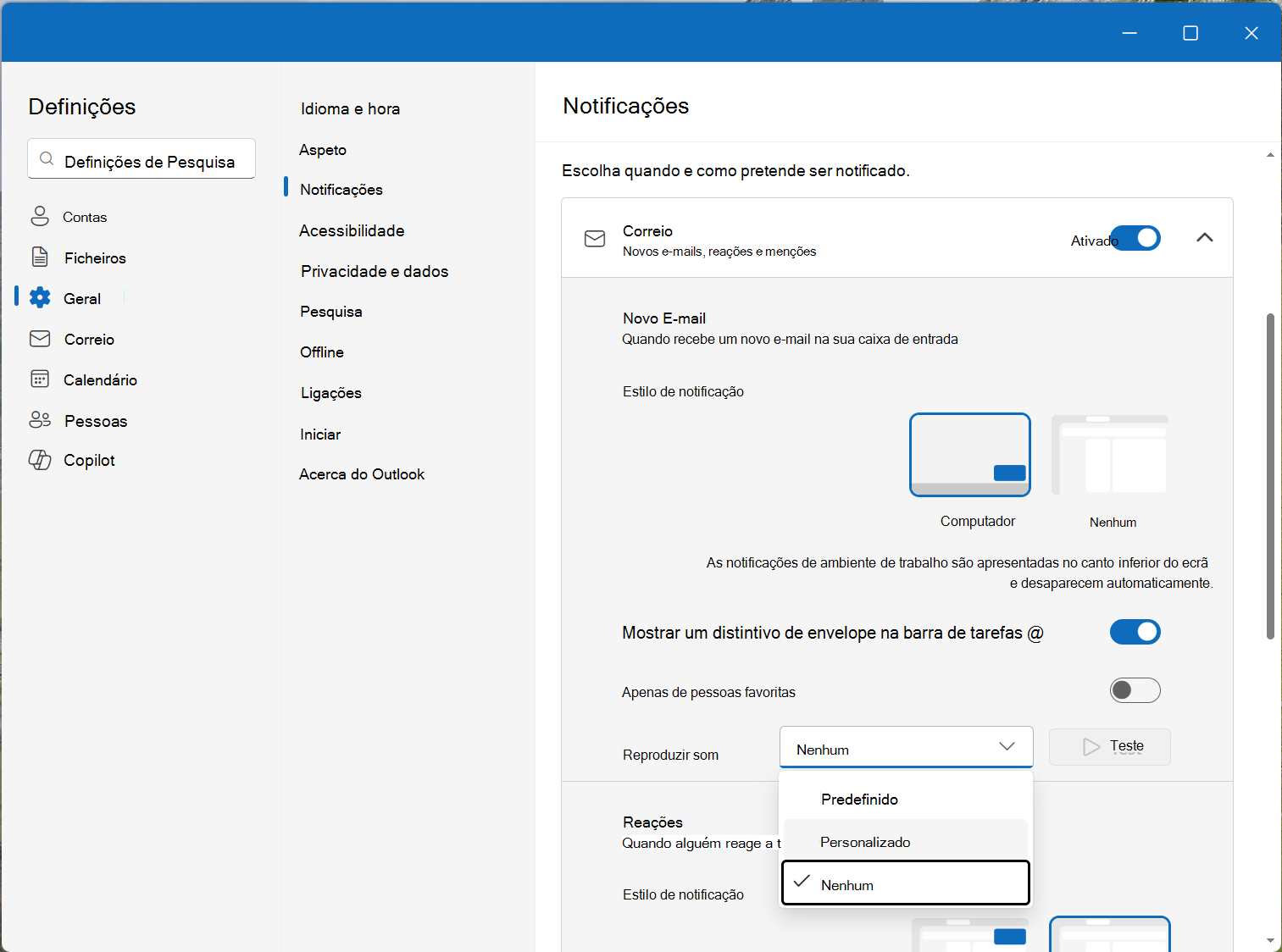 Selecione o som de notificação em Definições de notificações de correio e Calendar.