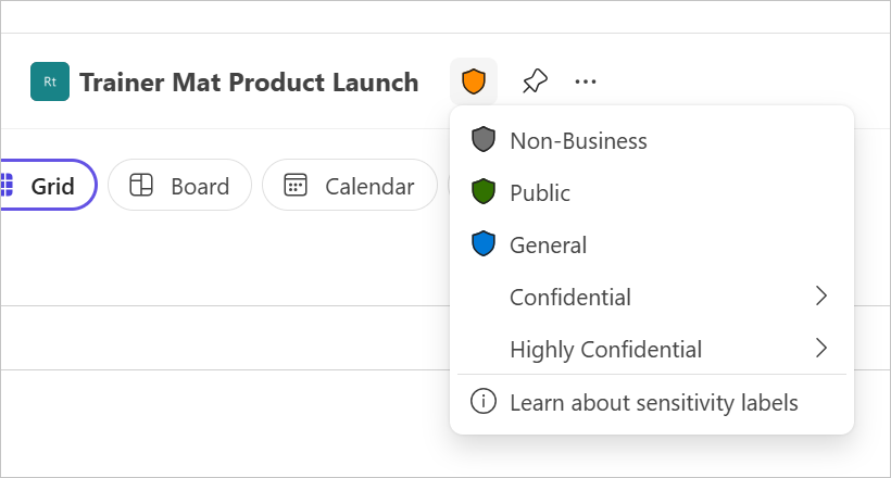Captura de ecrã de um plano Microsoft Planner a apresentar o menu pendente de etiquetas de confidencialidade com várias opções de classificação.