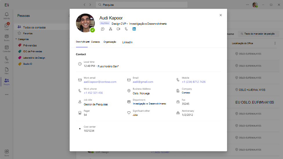 Captura de ecrã do cartão de contacto na Aplicação Teams People