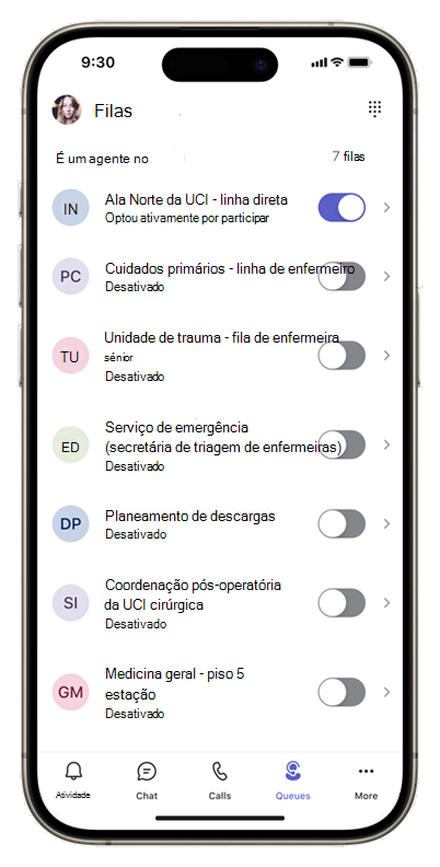 Captura de ecrã do ecrã principal da aplicação Filas em dispositivos móveis, a mostrar as filas de chamadas com botões de opção ativa de participação junto a cada fila.